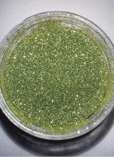 Load image into Gallery viewer, UberChic Reflective Glitter - Feeling Lime (Lime)