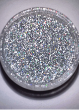 Load image into Gallery viewer, UberChic Reflective Glitter - Party Favor (Silver)